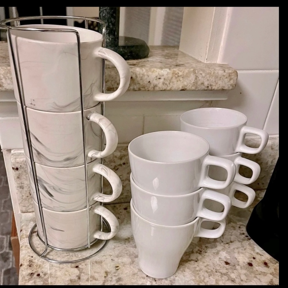 Bundle Of/11/ pieces cups